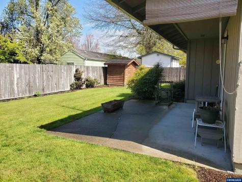 1975 Breakwood Circle SE Albany OR 97322
