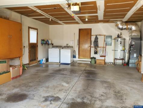 1975 Breakwood Circle SE Albany OR 97322
