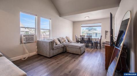 328 9th Avenue Sweet Home OR 97386