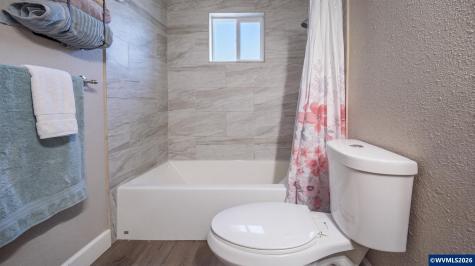 328 9th Avenue Sweet Home OR 97386