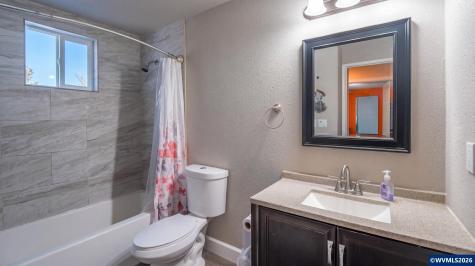 328 9th Avenue Sweet Home OR 97386