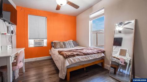 328 9th Avenue Sweet Home OR 97386