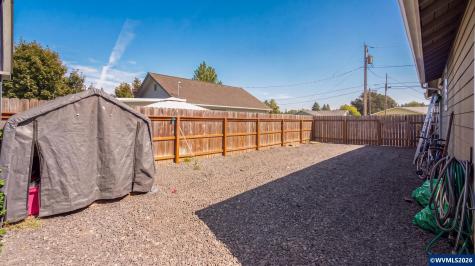 328 9th Avenue Sweet Home OR 97386