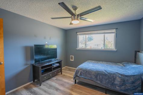 1387 S 2nd Street Lebanon OR 97355
