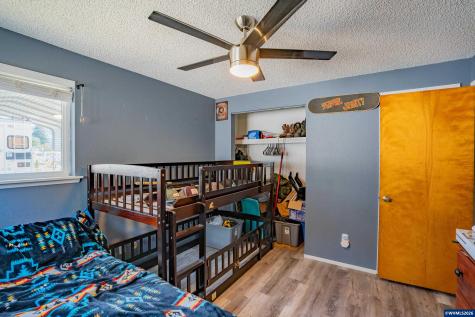1387 S 2nd Street Lebanon OR 97355