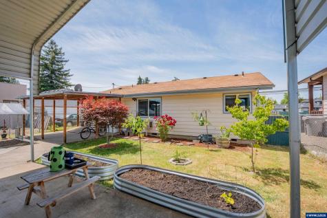 1387 S 2nd Street Lebanon OR 97355