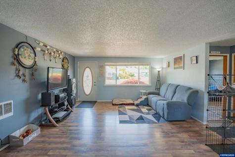 1387 S 2nd Street Lebanon OR 97355