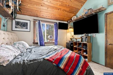 6596 River Road S Salem OR 97306