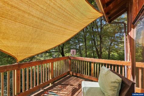 6596 River Road S Salem OR 97306
