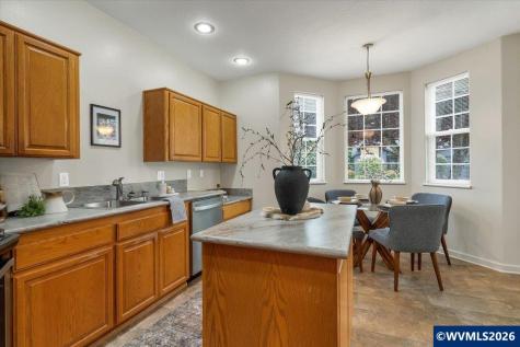 645 N 12th Avenue Stayton OR 97383