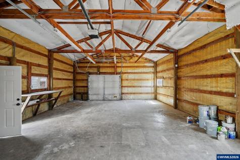 564 SW Cedar Street Mill City OR 97360