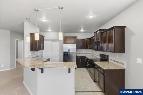 2764 NW Weather Stone Street Albany OR 97321