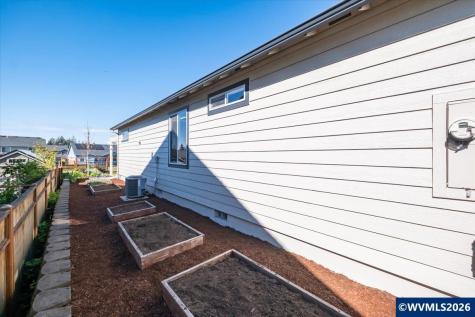 2764 NW Weather Stone Street Albany OR 97321
