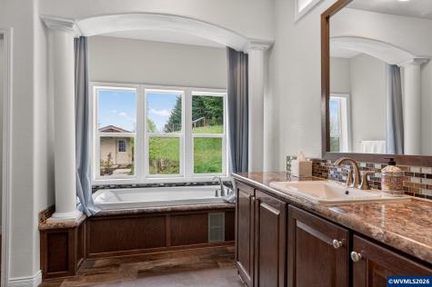 29970 Salmon River Highway Grand Ronde OR 97374