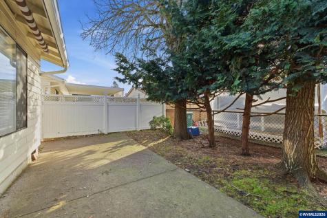 1350 Dogwood Drive Woodburn OR 97071