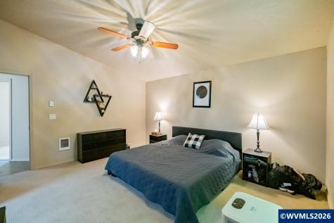 1055 Grove Street Lebanon OR 97355