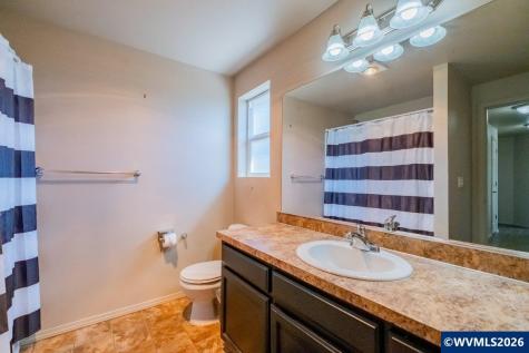 1055 Grove Street Lebanon OR 97355