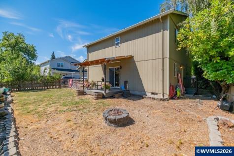 1055 Grove Street Lebanon OR 97355