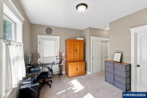1007 Gwinn Street E Monmouth OR 97361