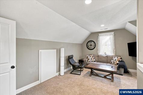 1007 Gwinn Street E Monmouth OR 97361