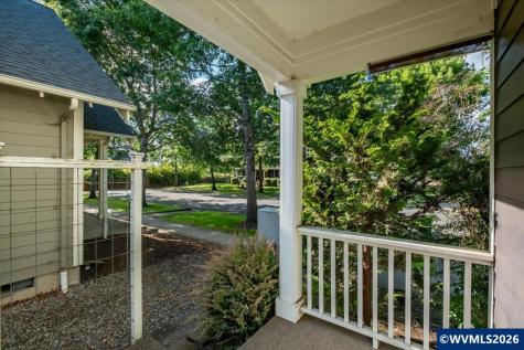 1007 Gwinn Street E Monmouth OR 97361
