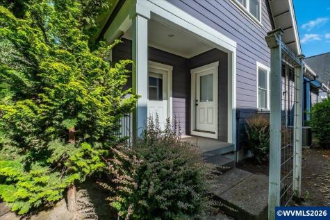 1007 Gwinn Street E Monmouth OR 97361
