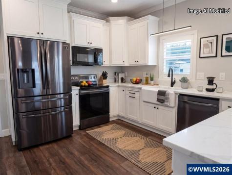 302 Jersey Street Silverton OR 97381-1735