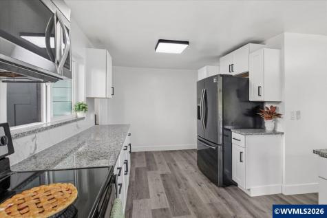 40352 Holley Heights Lp Sweet Home OR 97386