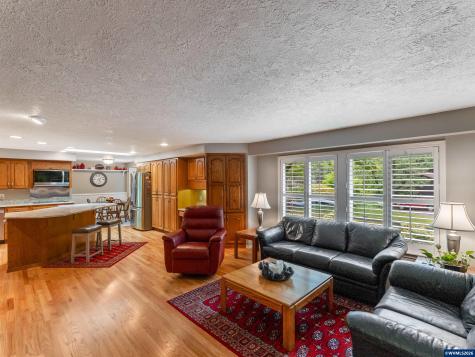 4886 Sage Hen Circle Lake Oswego OR 97035