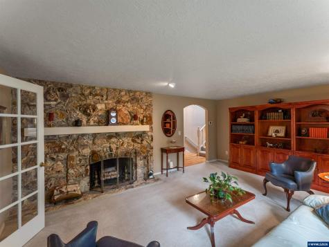 4886 Sage Hen Circle Lake Oswego OR 97035