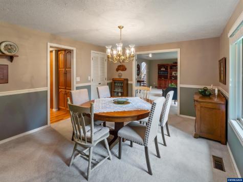 4886 Sage Hen Circle Lake Oswego OR 97035