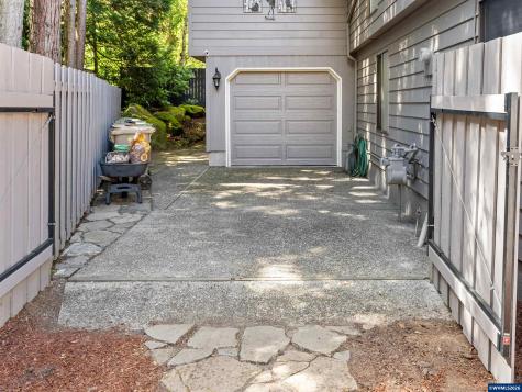 4886 Sage Hen Circle Lake Oswego OR 97035