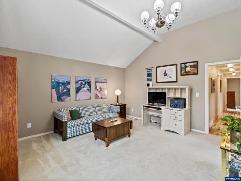 4886 Sage Hen Circle Lake Oswego OR 97035