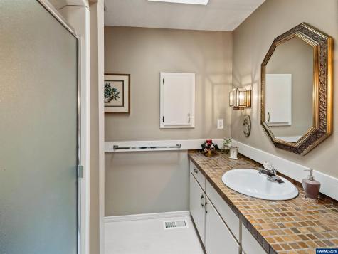 4886 Sage Hen Circle Lake Oswego OR 97035