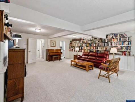 4886 Sage Hen Circle Lake Oswego OR 97035