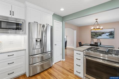 859 Mule Deer Place NW Salem OR 97304