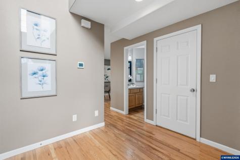 859 Mule Deer Place NW Salem OR 97304