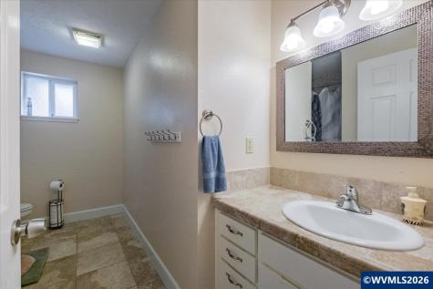 2990 Harding Court Sweet Home OR 97386