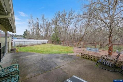 2990 Harding Court Sweet Home OR 97386
