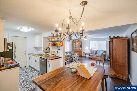 2990 Harding Court Sweet Home OR 97386