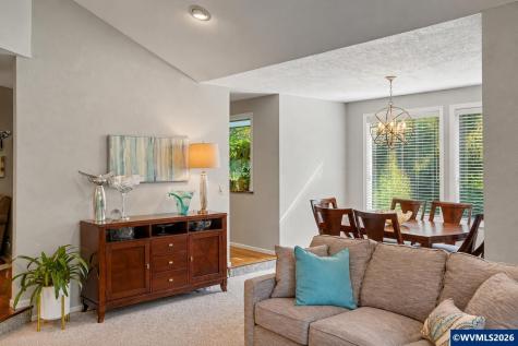 2243 Thrush Court SE Salem OR 97306