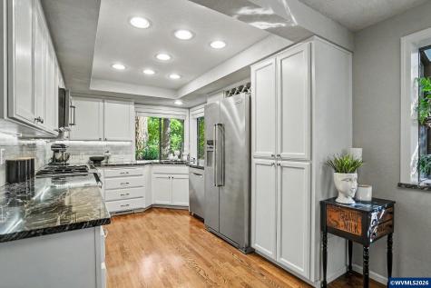 2243 Thrush Court SE Salem OR 97306