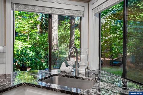 2243 Thrush Court SE Salem OR 97306