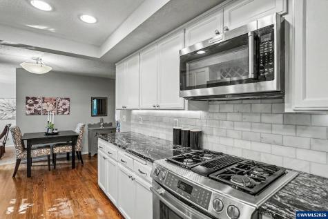 2243 Thrush Court SE Salem OR 97306