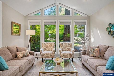 2243 Thrush Court SE Salem OR 97306