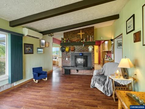 5724 Anderson Road S Aurora OR 97002