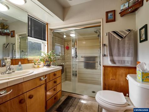 5724 Anderson Road S Aurora OR 97002