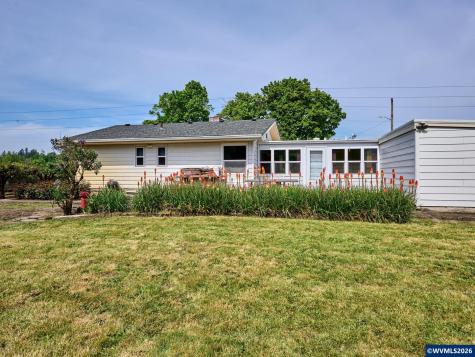5724 Anderson Road S Aurora OR 97002