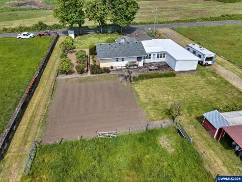 5724 Anderson Road S Aurora OR 97002