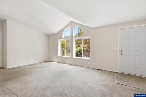 17433 Marsh Road NE Woodburn OR 97071